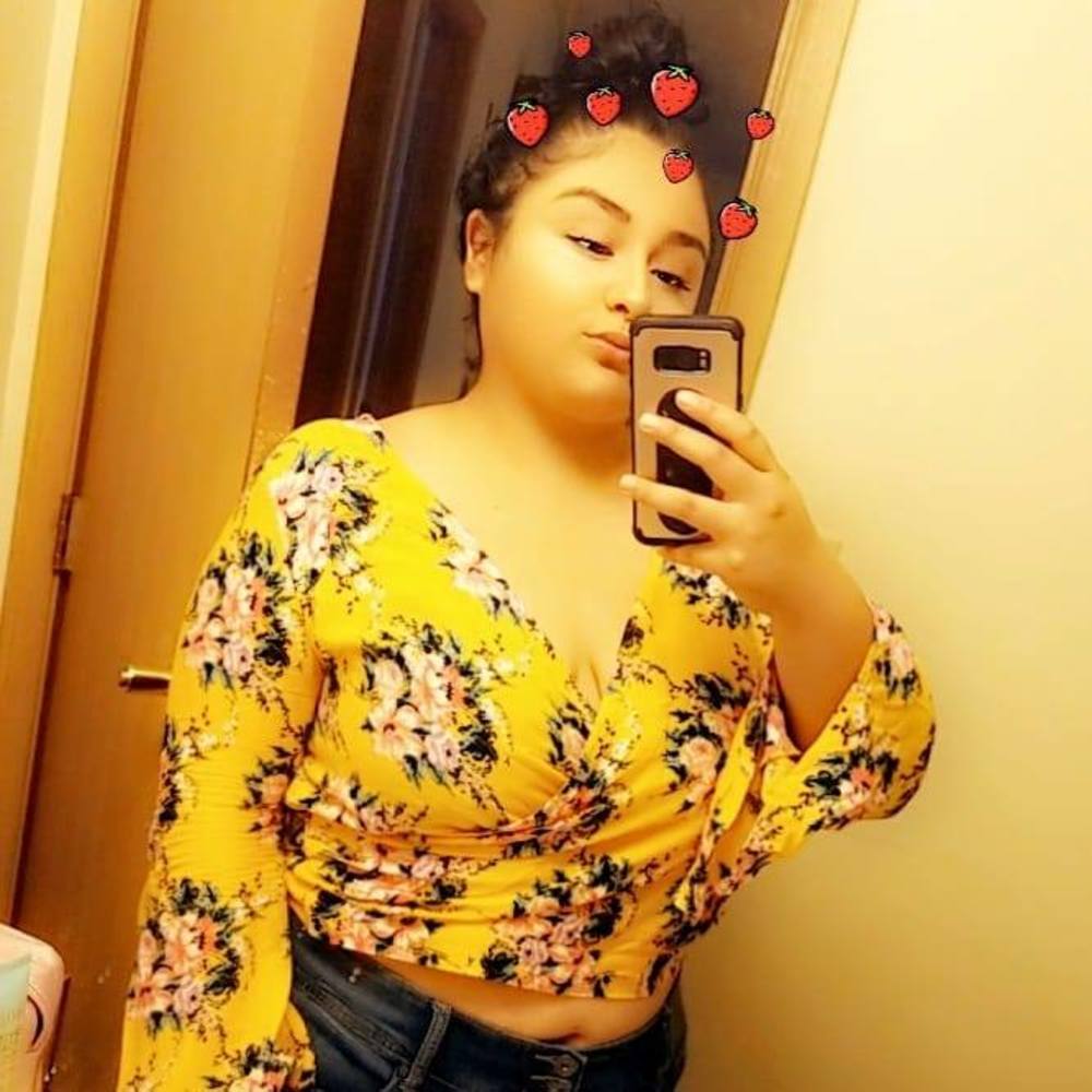 Meet your Posher, Andrea